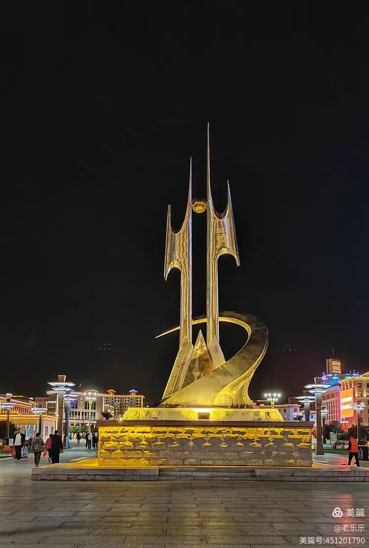 甘南合作市的夜景